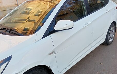 Hyundai Solaris II рестайлинг, 2012 год, 565 000 рублей, 3 фотография