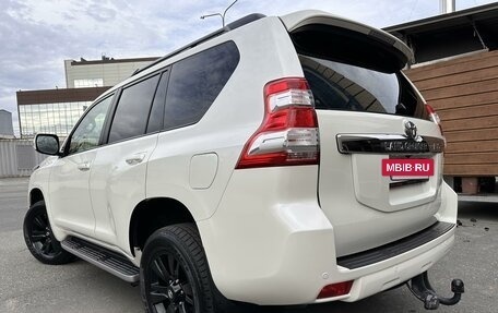 Toyota Land Cruiser Prado 150 рестайлинг 2, 2014 год, 4 200 000 рублей, 6 фотография