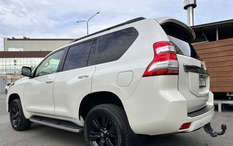 Toyota Land Cruiser Prado 150 рестайлинг 2, 2014 год, 4 200 000 рублей, 14 фотография