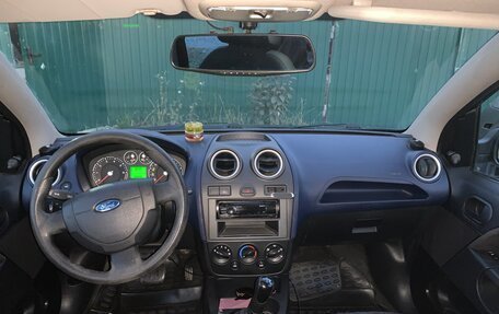 Ford Fiesta, 2006 год, 450 000 рублей, 4 фотография