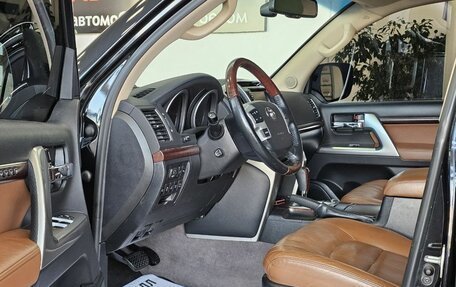 Toyota Land Cruiser 200, 2014 год, 4 940 000 рублей, 15 фотография