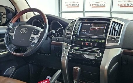 Toyota Land Cruiser 200, 2014 год, 4 940 000 рублей, 26 фотография