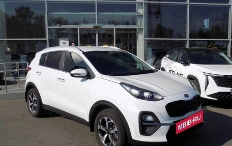 KIA Sportage IV рестайлинг, 2021 год, 2 670 000 рублей, 3 фотография