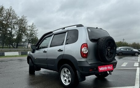 Chevrolet Niva I рестайлинг, 2018 год, 965 000 рублей, 7 фотография