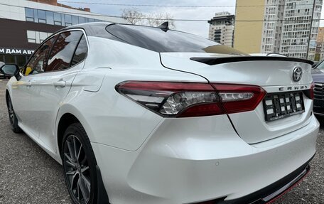 Toyota Camry, 2021 год, 3 500 000 рублей, 5 фотография