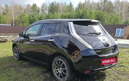 Nissan Leaf I, 2016 год, 1 000 000 рублей, 2 фотография