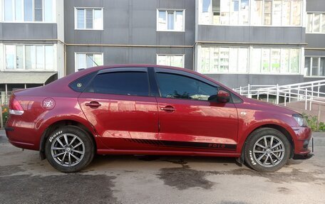 Volkswagen Polo VI (EU Market), 2014 год, 800 000 рублей, 2 фотография