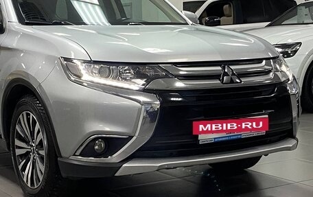 Mitsubishi Outlander III рестайлинг 3, 2018 год, 2 267 000 рублей, 16 фотография