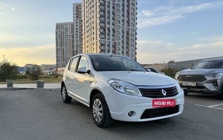 Renault Sandero I, 2012 год, 570 000 рублей, 2 фотография