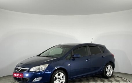 Opel Astra J, 2011 год, 940 000 рублей, 1 фотография