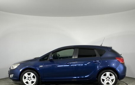 Opel Astra J, 2011 год, 940 000 рублей, 9 фотография