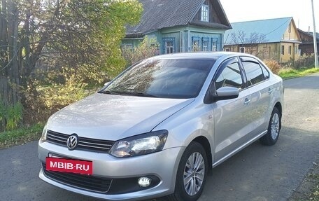 Volkswagen Polo VI (EU Market), 2012 год, 785 000 рублей, 2 фотография