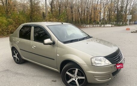 Renault Logan I, 2013 год, 500 000 рублей, 1 фотография