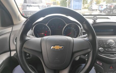 Chevrolet Cruze II, 2010 год, 599 000 рублей, 6 фотография