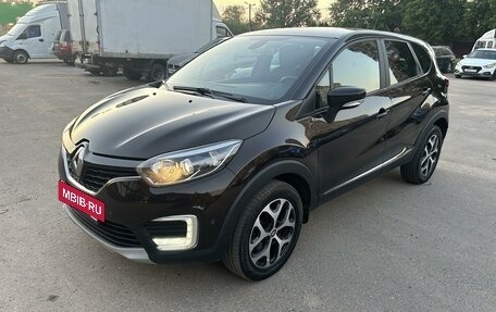 Renault Kaptur I рестайлинг, 2017 год, 1 500 000 рублей, 3 фотография