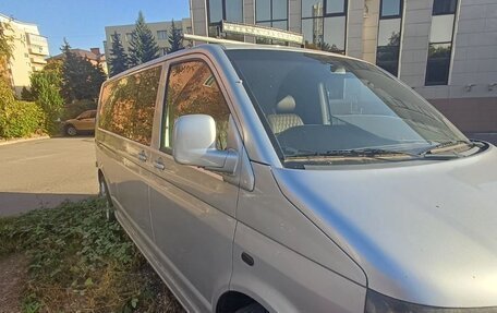 Volkswagen Transporter T5 рестайлинг, 2006 год, 1 700 000 рублей, 3 фотография