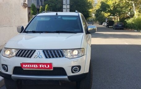 Mitsubishi Pajero Sport II рестайлинг, 2012 год, 1 800 000 рублей, 3 фотография