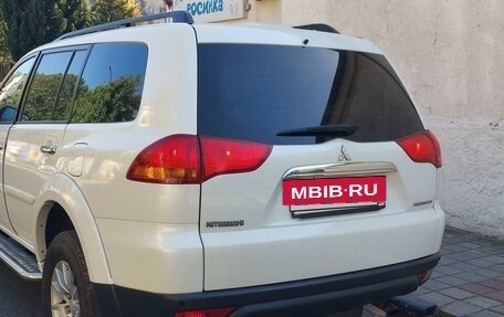 Mitsubishi Pajero Sport II рестайлинг, 2012 год, 1 800 000 рублей, 4 фотография