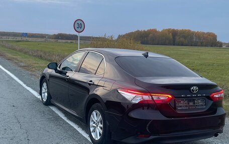 Toyota Camry, 2019 год, 2 700 000 рублей, 3 фотография