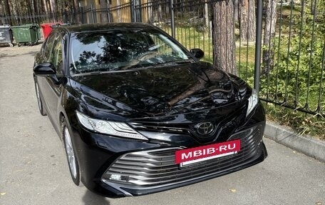 Toyota Camry, 2020 год, 4 000 000 рублей, 2 фотография