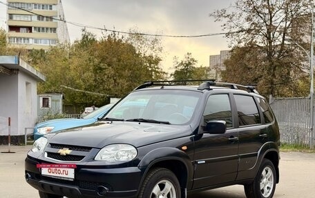 Chevrolet Niva I рестайлинг, 2009 год, 699 000 рублей, 3 фотография