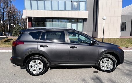 Toyota RAV4, 2015 год, 2 320 000 рублей, 6 фотография