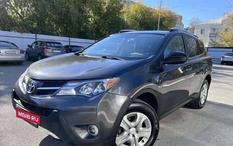 Toyota RAV4, 2015 год, 2 320 000 рублей, 4 фотография