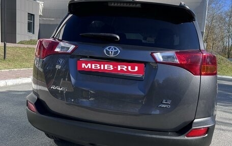 Toyota RAV4, 2015 год, 2 320 000 рублей, 7 фотография