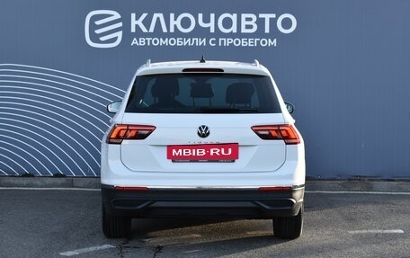 Volkswagen Tiguan II, 2021 год, 3 090 000 рублей, 4 фотография