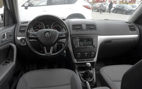 Skoda Yeti I рестайлинг, 2014 год, 1 569 000 рублей, 6 фотография