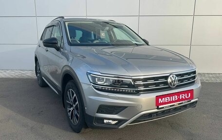 Volkswagen Tiguan II, 2020 год, 3 473 000 рублей, 3 фотография