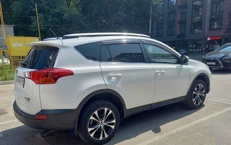 Toyota RAV4, 2015 год, 7 фотография