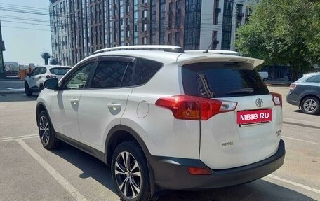 Toyota RAV4, 2015 год, 9 фотография