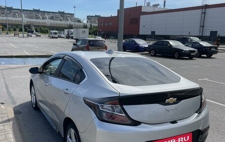 Chevrolet Volt II, 2016 год, 1 670 000 рублей, 6 фотография