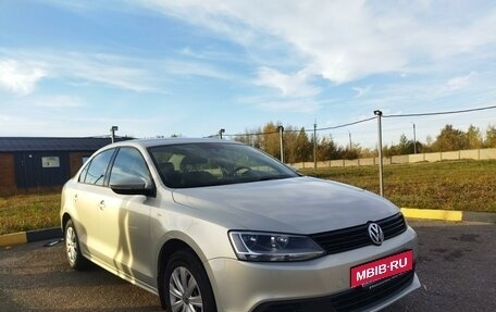 Volkswagen Jetta VI, 2014 год, 1 295 000 рублей, 14 фотография