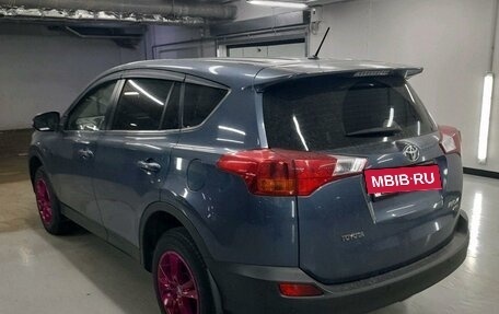 Toyota RAV4, 2013 год, 2 197 000 рублей, 10 фотография