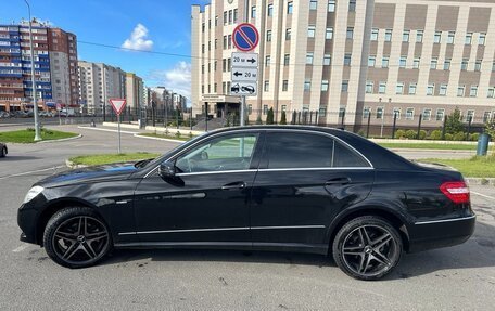 Mercedes-Benz E-Класс, 2010 год, 1 400 000 рублей, 2 фотография