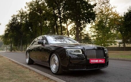 Rolls-Royce Ghost Series II рестайлинг, 2021 год, 53 000 000 рублей, 9 фотография