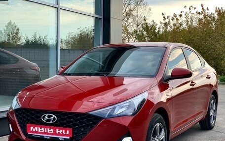 Hyundai Solaris II рестайлинг, 2021 год, 1 750 000 рублей, 11 фотография