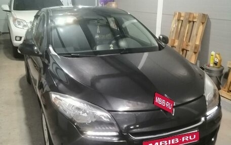 Renault Megane III, 2013 год, 850 000 рублей, 2 фотография