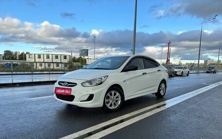 Hyundai Solaris II рестайлинг, 2013 год, 799 000 рублей, 1 фотография