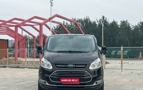 Ford Tourneo Custom I рестайлинг, 2020 год, 2 700 000 рублей, 2 фотография