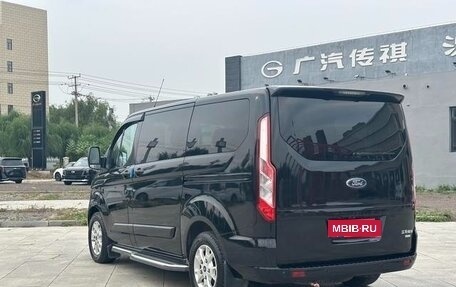 Ford Tourneo Custom I рестайлинг, 2020 год, 2 700 000 рублей, 4 фотография