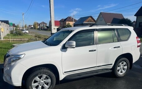 Toyota Land Cruiser Prado 150 рестайлинг 2, 2015 год, 3 990 000 рублей, 2 фотография