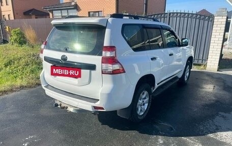 Toyota Land Cruiser Prado 150 рестайлинг 2, 2015 год, 3 990 000 рублей, 6 фотография