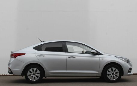 Hyundai Solaris II рестайлинг, 2017 год, 1 140 000 рублей, 4 фотография