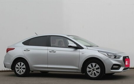 Hyundai Solaris II рестайлинг, 2017 год, 1 140 000 рублей, 3 фотография