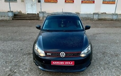 Volkswagen Polo VI (EU Market), 2013 год, 750 000 рублей, 1 фотография