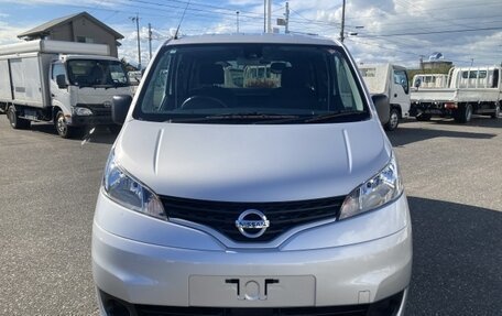 Nissan NV200, 2020 год, 1 810 000 рублей, 2 фотография