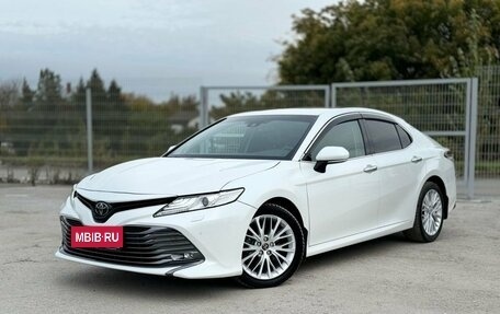 Toyota Camry, 2019 год, 3 325 000 рублей, 1 фотография